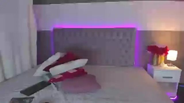 NathalyStars online show from 10.20.25