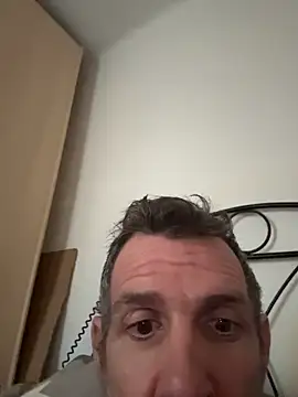 Snapshot of gigolobcn chatting on 02.11.26 gigolobcn online show from 02.11.26