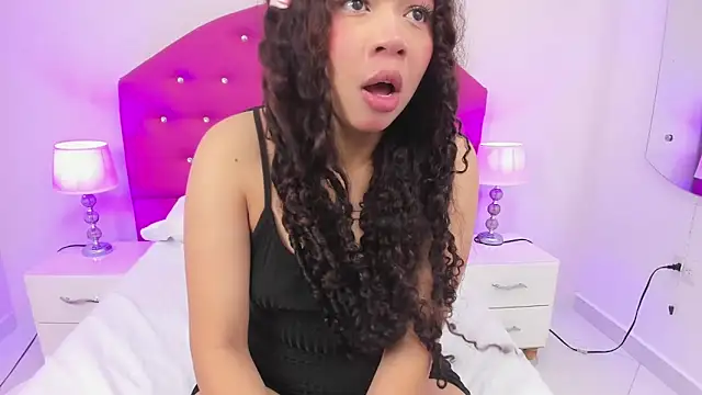 STEFANY MOLL online show from 11.27.25