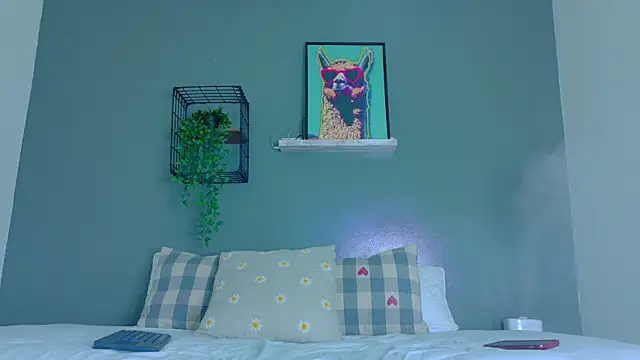 Snapshot of Nickifox__ chatting on 11.17.25 Nickifox online show from 11.17.25