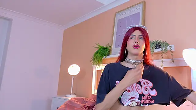 Snapshot of Nickifox__ chatting on 12.03.25 Nickifox online show from 12.03.25