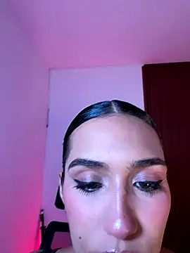 Danicute  online show from 09.25.25