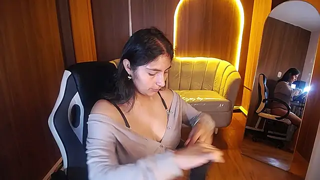 Snapshot of Gumball_b chatting on 10.29.25 Gumball b online show from 10.29.25