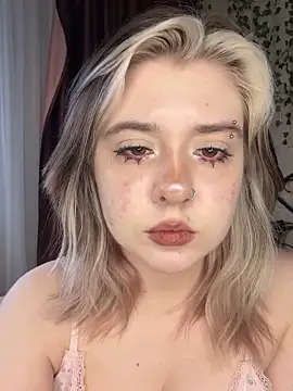 IrisSoCute online show from 10.07.25