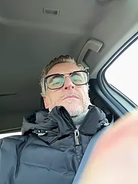 Axl hot online show from 02.22.26