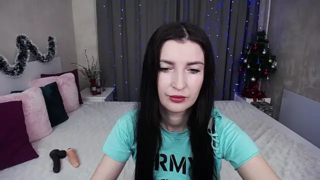 EvelinCuper online show from 12.20.25