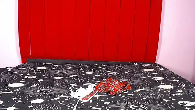 Camila GirlSexy online show from 10.24.25