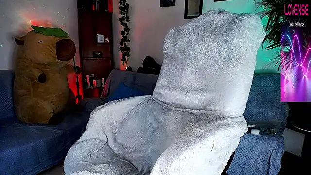 Snapshot of Edwardjonnes chatting on 06.11.26 Edwardjonnes online show from 06.11.26