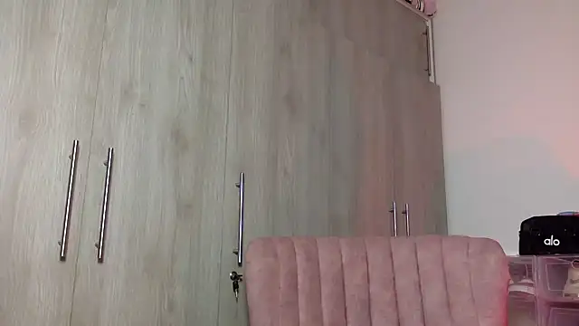 Tanit Mora online show from 11.16.25