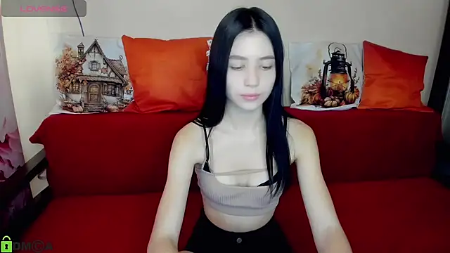 SelinLi online show from 10.15.25