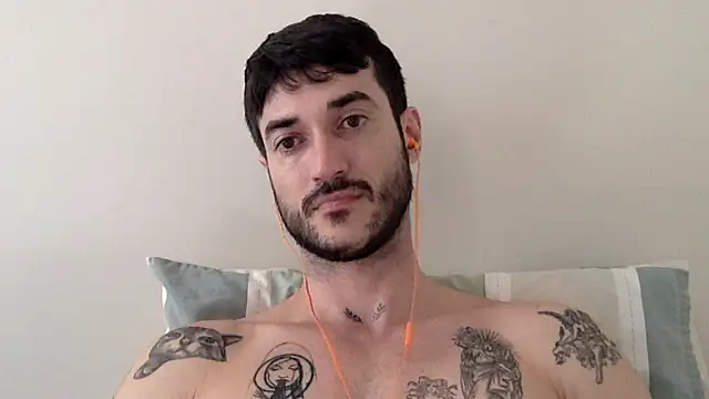 Snapshot of Fubinha chatting on 09.16.25 Fubinha online show from 09.16.25