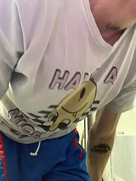 Snapshot of Fubinha chatting on 10.01.25 Fubinha online show from 10.01.25