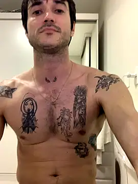 Snapshot of Fubinha chatting on 11.17.25 Fubinha online show from 11.17.25