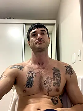 Snapshot of Fubinha chatting on 11.23.25 Fubinha online show from 11.23.25