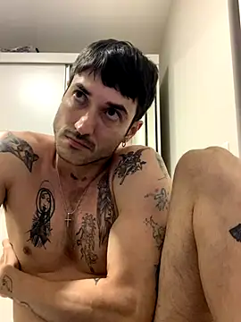 Snapshot of Fubinha chatting on 11.28.25 Fubinha online show from 11.28.25