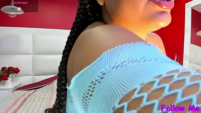 Snapshot of Michelle_Lewis_ chatting on 09.29.25 Michelle Lewis online show from 09.29.25