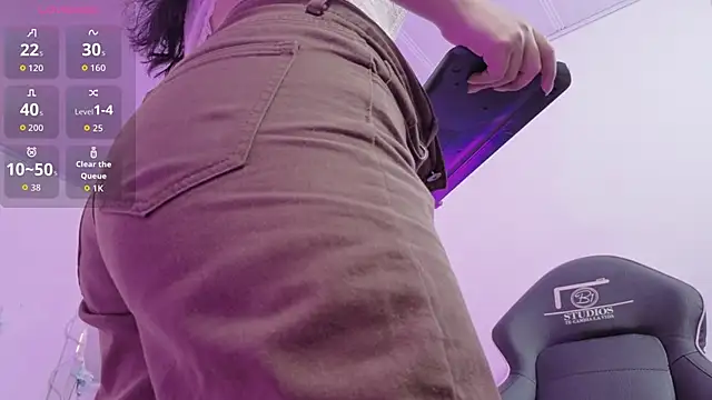 ZURY TAY online show from 03.12.26