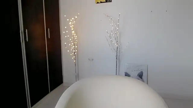 Darlyn big online show from 10.27.25