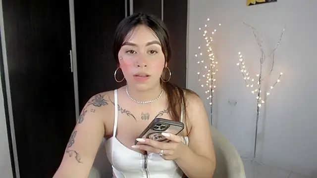 Darlyn big online show from 11.19.25