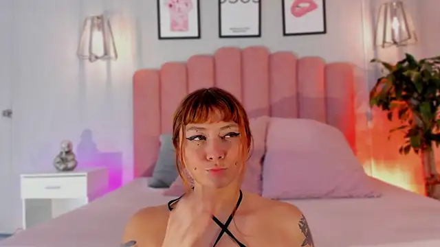 raven black  online show from 10.03.25