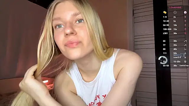 MaryjaneSpider online show from 10.10.25