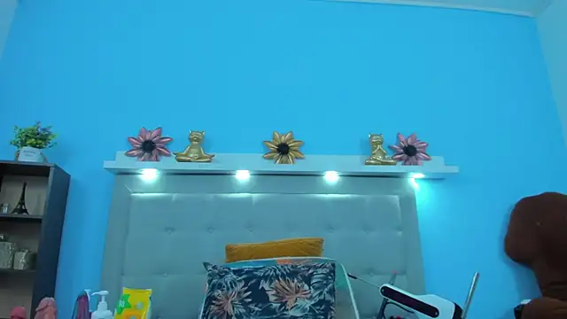 neferet opal online show from 12.19.25