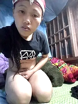 Snapshot of PhamPm70 chatting on 11.19.25 PhamPm70 online show from 11.19.25