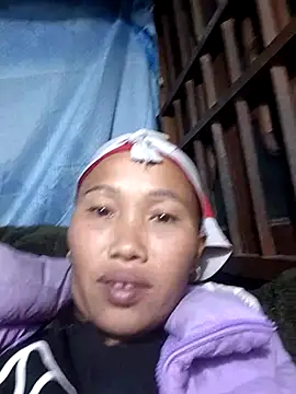 Snapshot of PhamPm70 chatting on 11.26.25 PhamPm70 online show from 11.26.25