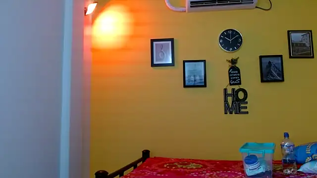 bellotabigtits18 online show from 09.26.25