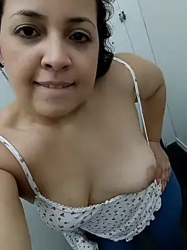 Snapshot of Silkenfeet21 chatting on 01.11.26 Silkenfeet21 online show from 01.11.26