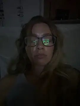 blondebaddi online show from 10.20.25