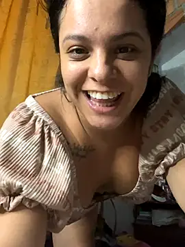 Snapshot of Moon-Lice chatting on 10.05.25 Moon-Lice online show from 10.05.25