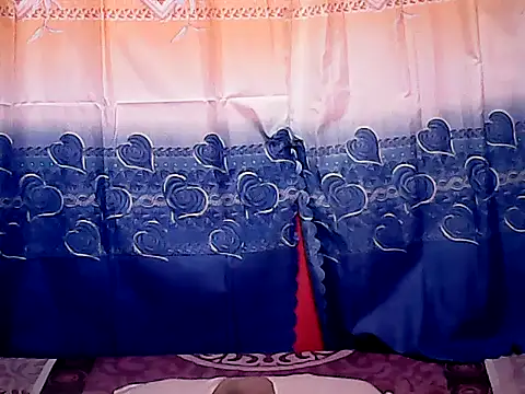 Snapshot of Sexylyka30 chatting on 09.18.25 Sexylyka30 online show from 09.18.25