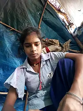 Snapshot of Gulika_Doshi chatting on 10.03.25 Gulika Doshi online show from 10.03.25