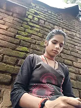 Snapshot of Gulika_Doshi chatting on 10.06.25 Gulika Doshi online show from 10.06.25