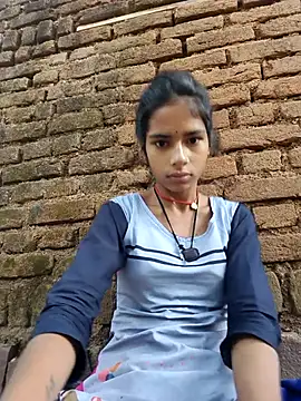 Snapshot of Gulika_Doshi chatting on 10.15.25 Gulika Doshi online show from 10.15.25