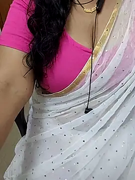 Snapshot of tami_lavanya chatting on 06.27.26 tami lavanya online show from 06.27.26