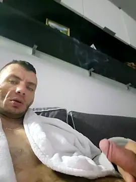 Snapshot of Mlody2787 chatting on 11.21.25 Mlody2787 online show from 11.21.25
