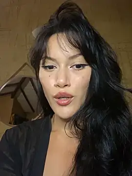 Snapshot of jepetitoiseau chatting on 10.04.25 jepetitoiseau online show from 10.04.25
