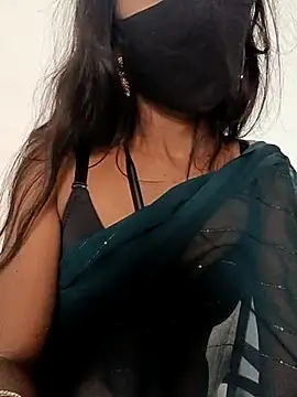 Snapshot of kavya-telugu84 chatting on 11.19.25 kavya-telugu84 online show from 11.19.25