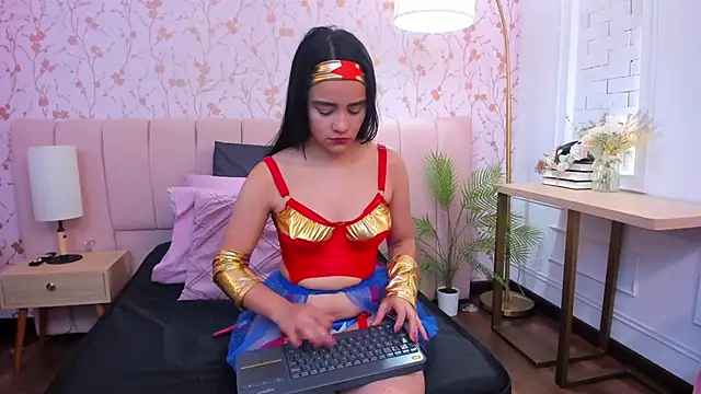 ariannaliss online show from 10.31.25