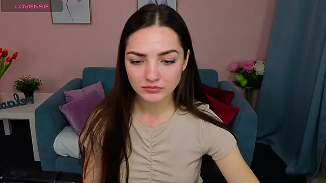 MyEllaLuvs online show from 10.21.25