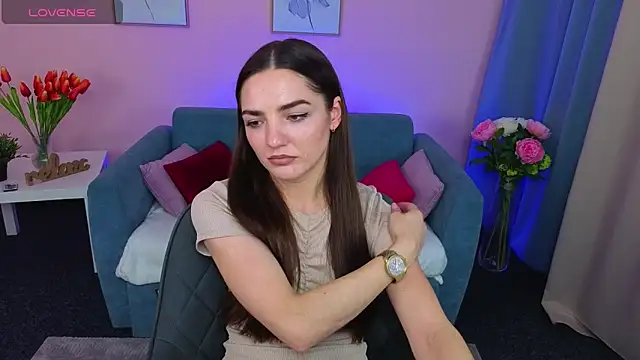 MyEllaLuvs online show from 11.20.25