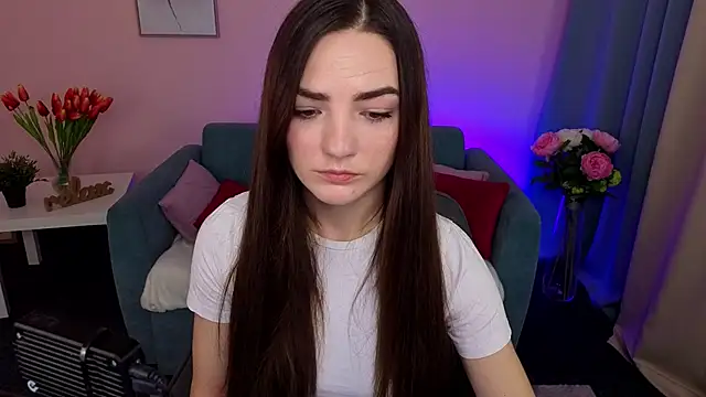 MyEllaLuvs online show from 11.27.25