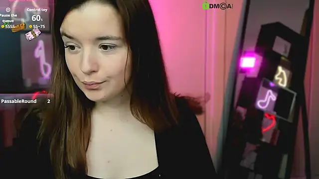 Snapshot of nika-still chatting on 11.11.25 nika-still online show from 11.11.25