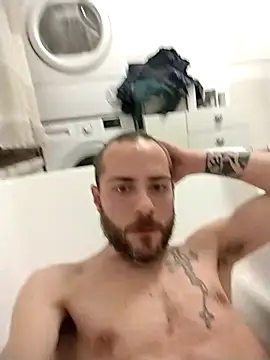 Snapshot of Baldassarre1990 chatting on 11.06.25 Baldassarre1990 online show from 11.06.25