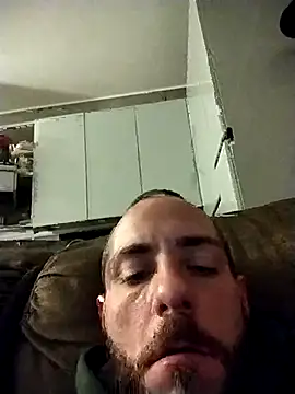 Snapshot of Baldassarre1990 chatting on 11.08.25 Baldassarre1990 online show from 11.08.25