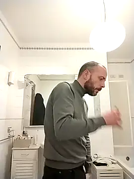 Baldassarre1990 online show from 04.14.26