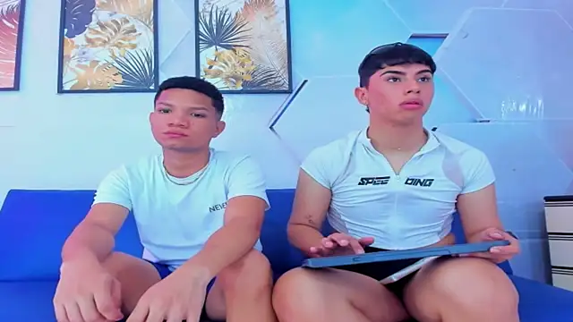 Snapshot of The_boys_at chatting on 10.05.25 The boys at online show from 10.05.25
