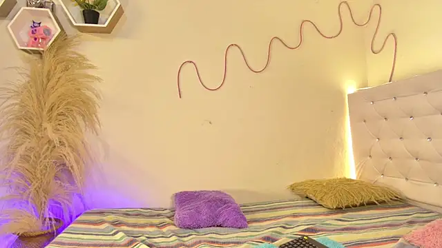 tatixxxvega online show from 10.29.25